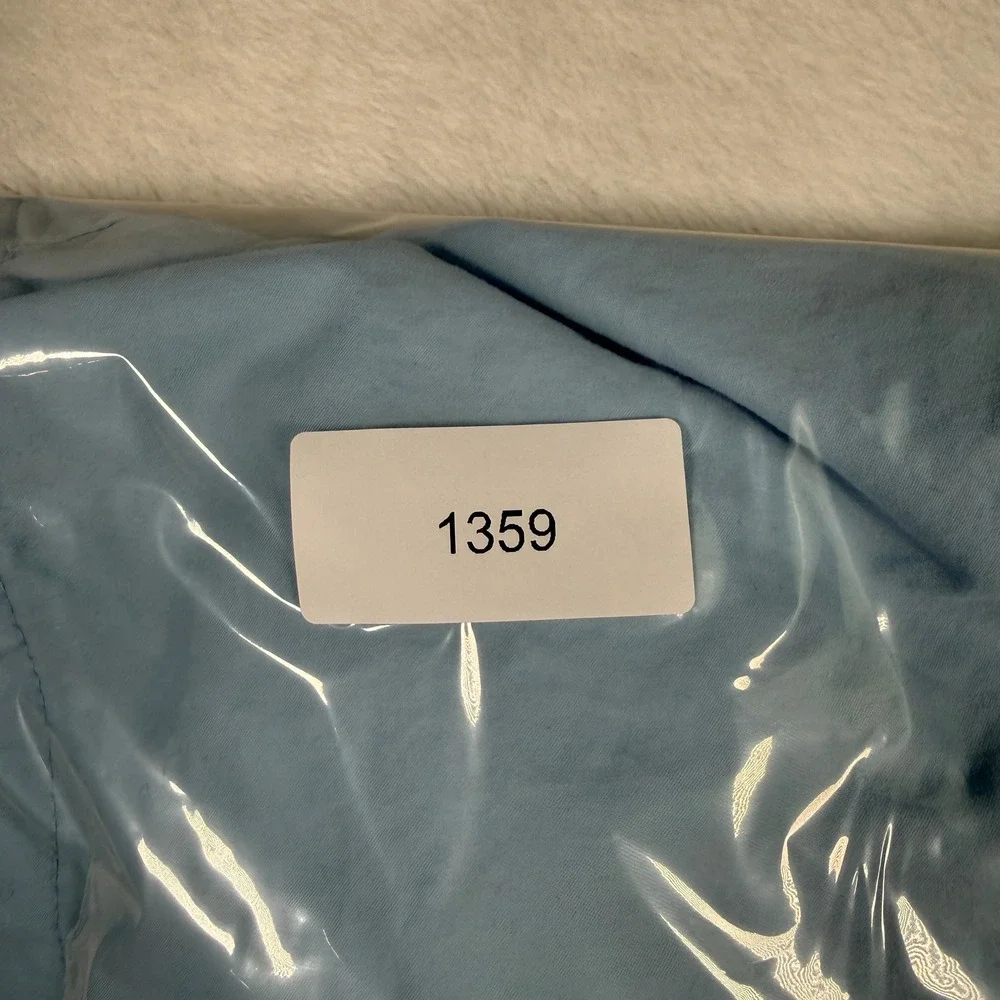J. Crew Men's Light Blue Club Short Cotton Blend Size 33W‎